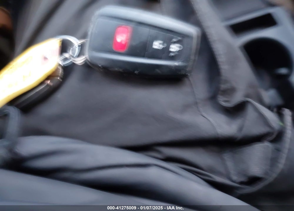 2019 TOYOTA PRIUS LE VIN: JTDKARFU1K3096856