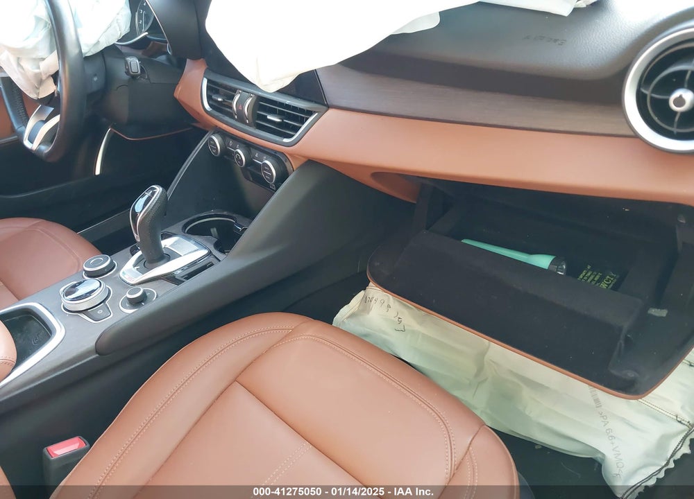 2021 ALFA ROMEO GIULIA VIN: ZARFANBN4M7648988