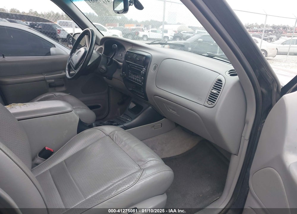 1998 MERCURY MOUNTAINEER VIN: 4M2ZU55P8WUJ40775