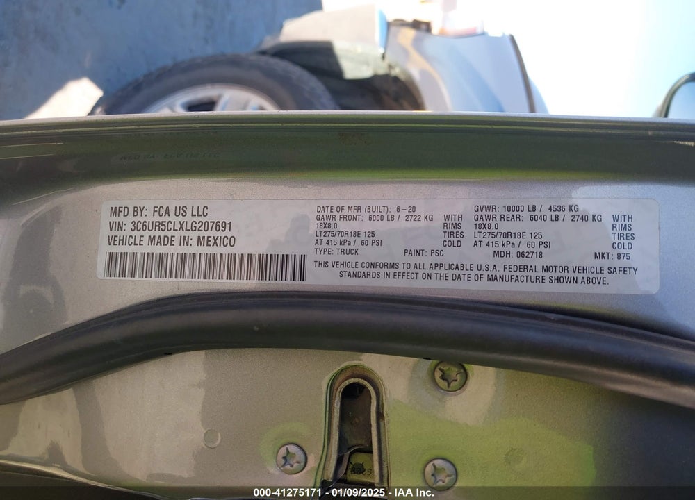 2020 RAM 2500 TRADESMAN 4X4 6'4 BOX VIN: 3C6UR5CLXLG207691