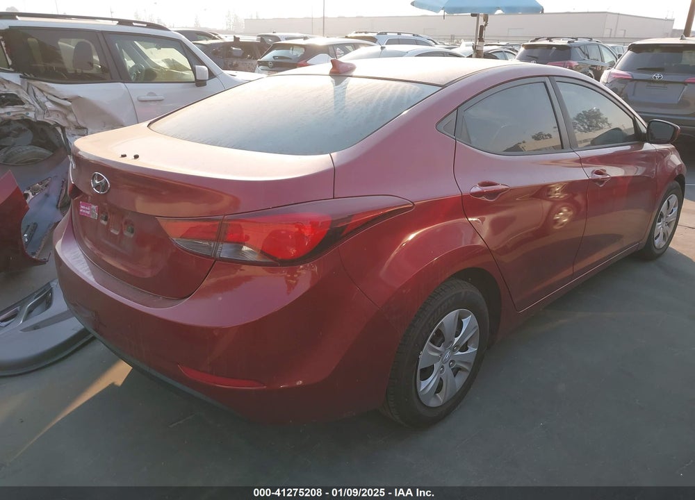 2016 HYUNDAI ELANTRA VIN: 5NPDH4AE9GH733737