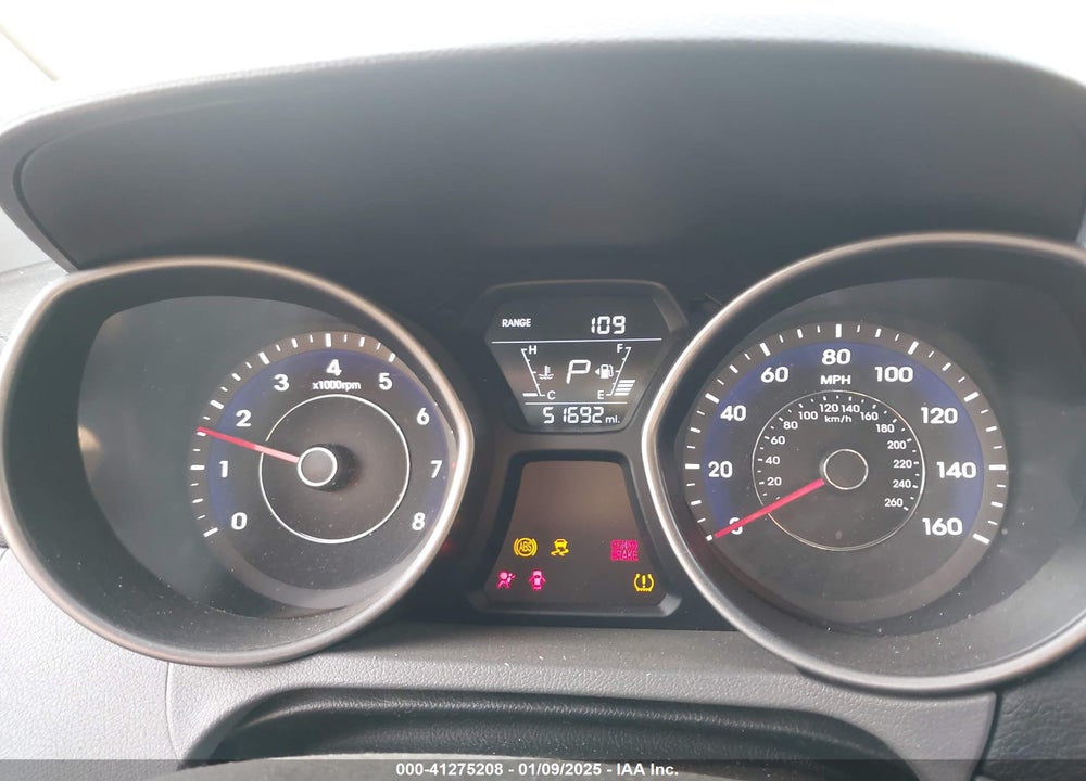 2016 HYUNDAI ELANTRA VIN: 5NPDH4AE9GH733737