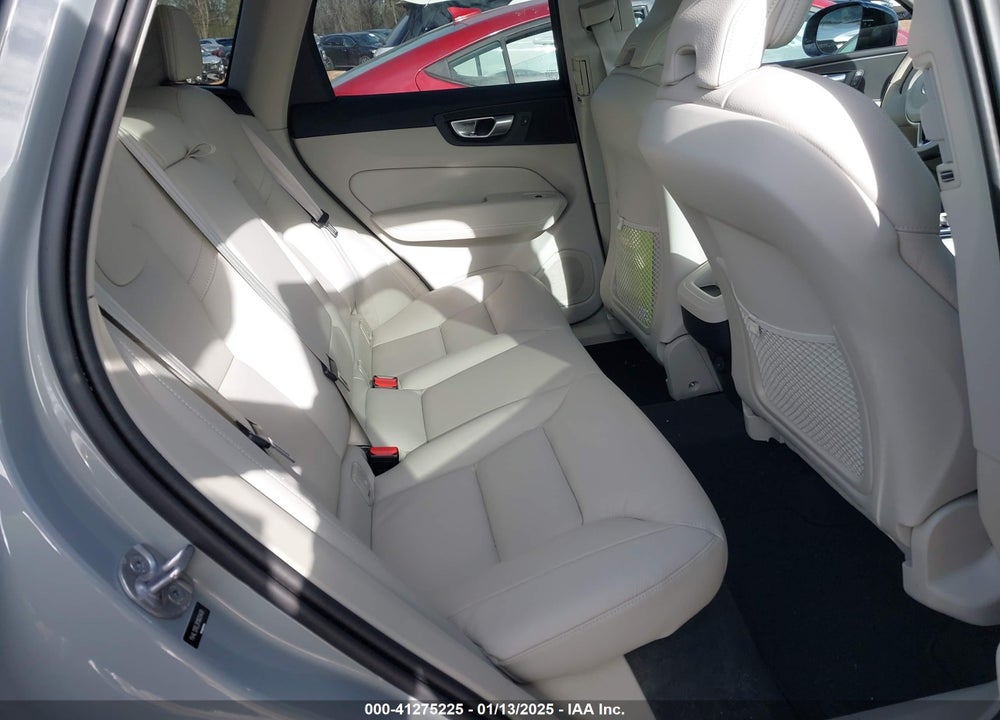 2024 VOLVO XC60 VIN: YV4L12RL2R1820409