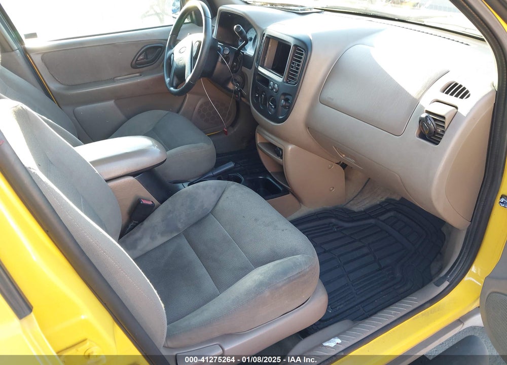 2002 FORD ESCAPE XLT VIN: 1FMYU03162KB32162