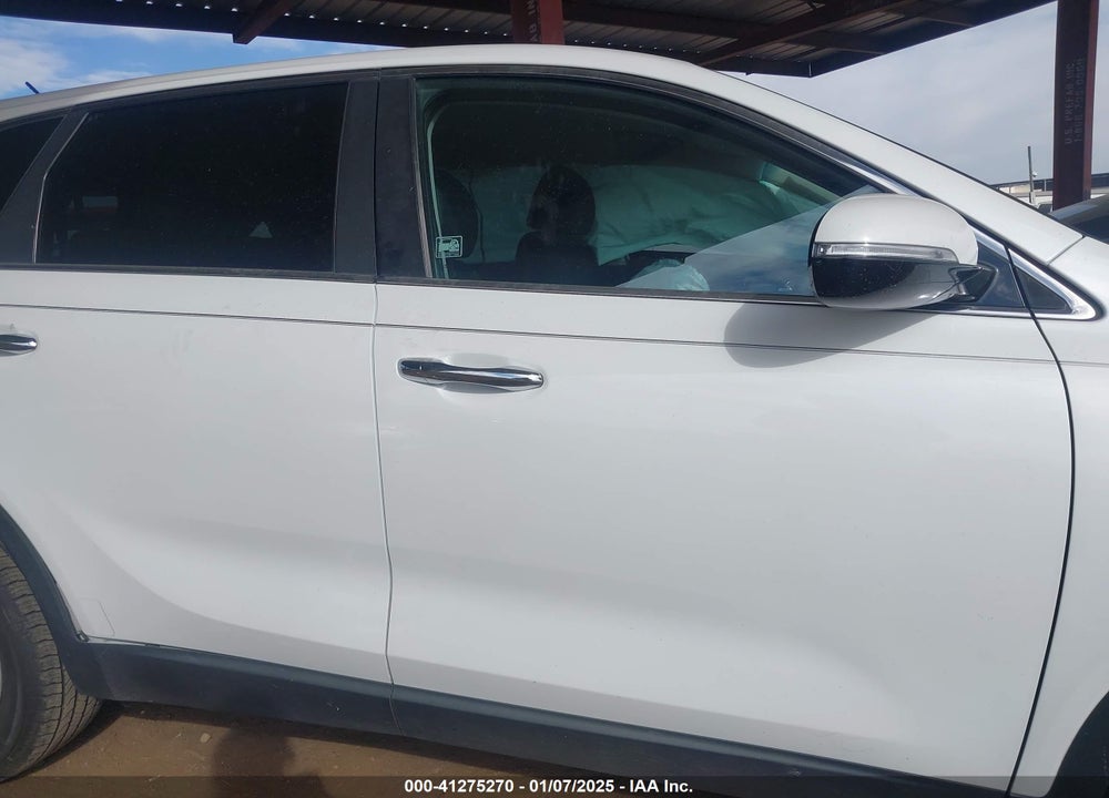 2019 KIA SORENTO 2.4L L VIN: 5XYPG4A36KG611142