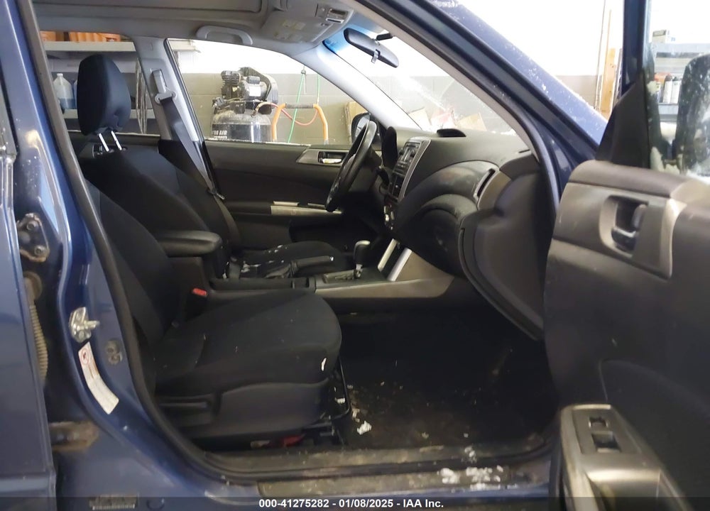 2011 SUBARU FORESTER 2.5X PREMIUM VIN: JF2SHADC5BH740676