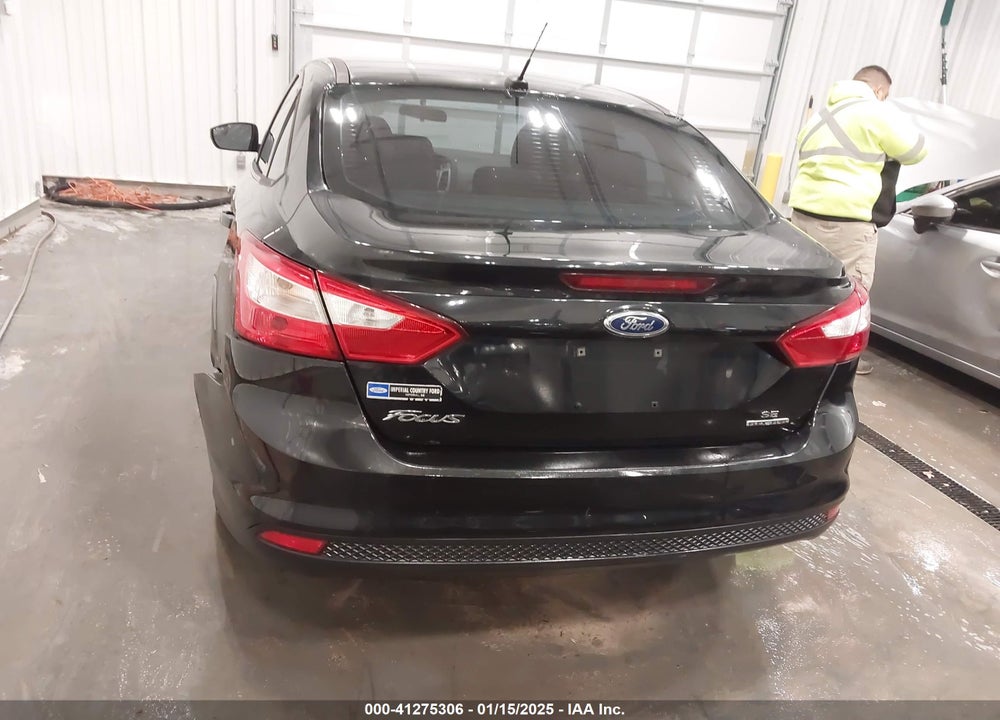 2014 FORD FOCUS VIN: 1FADP3F21EL254402