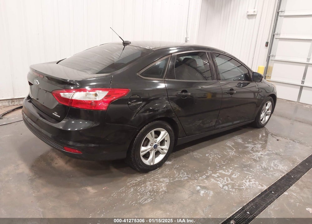 2014 FORD FOCUS VIN: 1FADP3F21EL254402