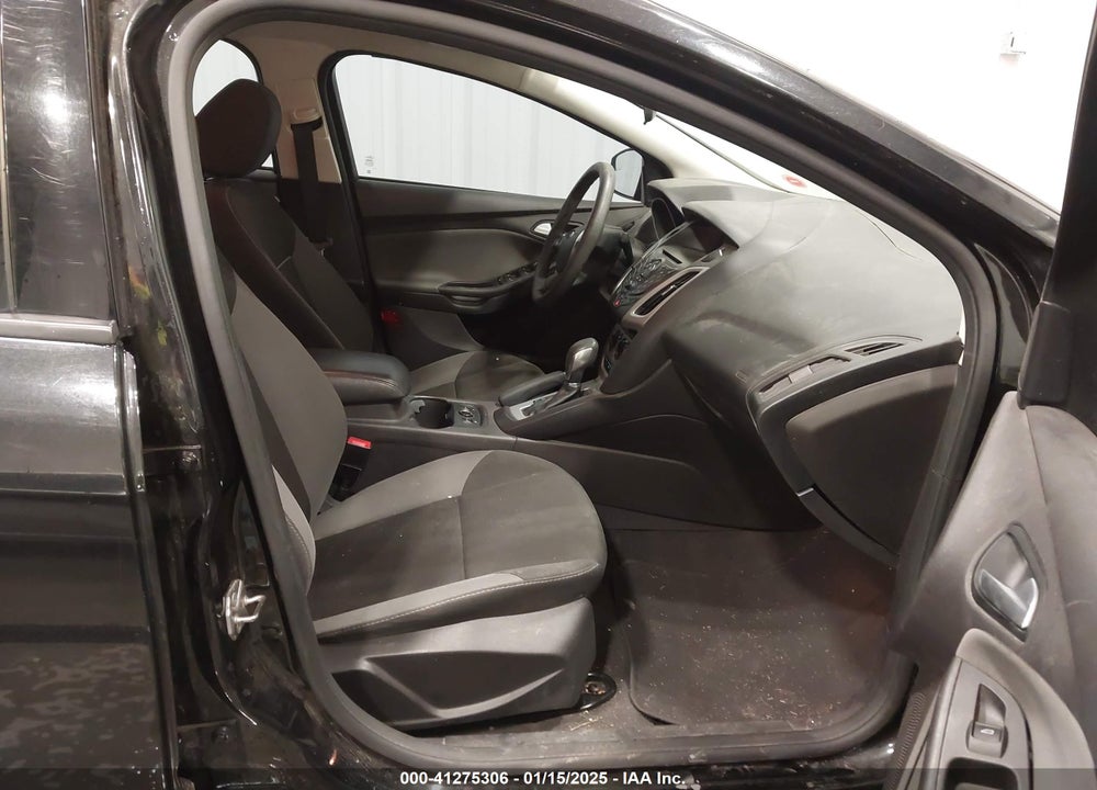 2014 FORD FOCUS VIN: 1FADP3F21EL254402