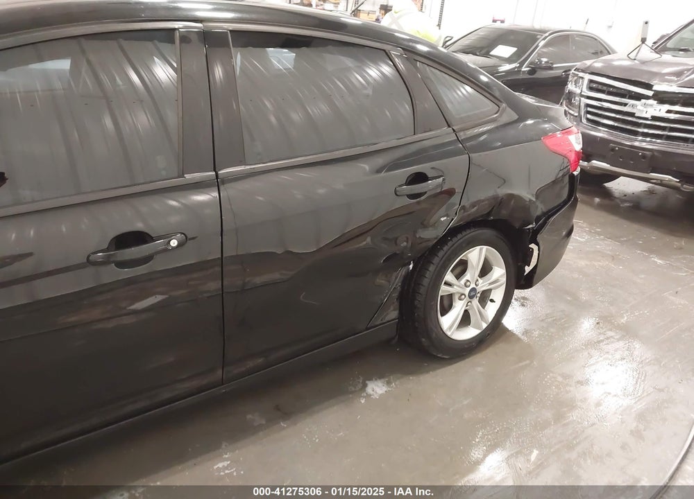 2014 FORD FOCUS VIN: 1FADP3F21EL254402