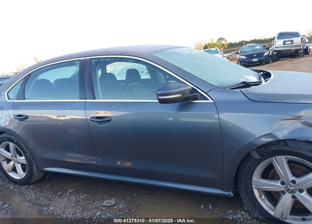 2013 VOLKSWAGEN PASSAT 2.5L SE VIN: 1VWBP7A38DC123620
