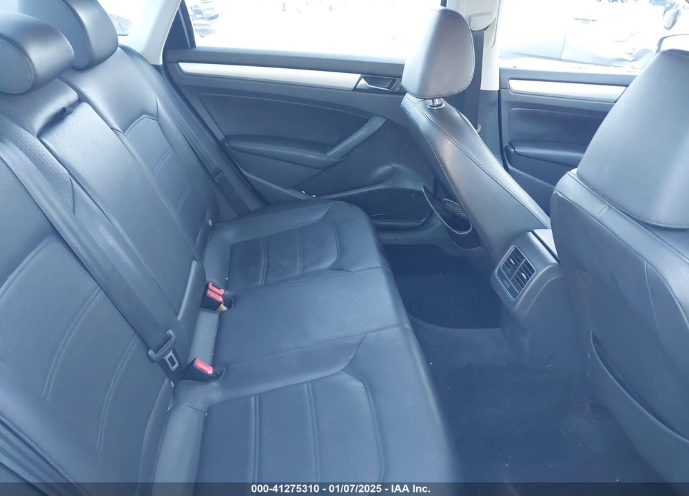 2013 VOLKSWAGEN PASSAT 2.5L SE VIN: 1VWBP7A38DC123620
