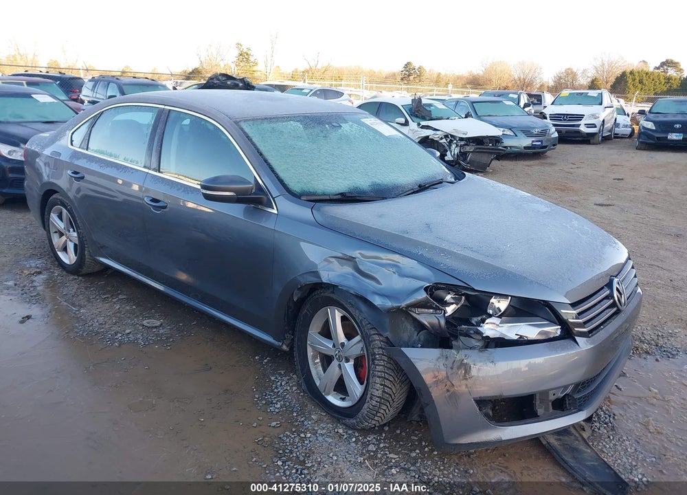 2013 VOLKSWAGEN PASSAT 2.5L SE VIN: 1VWBP7A38DC123620