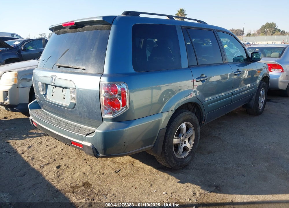 2006 HONDA PILOT EX-L VIN: 5FNYF28626B048602