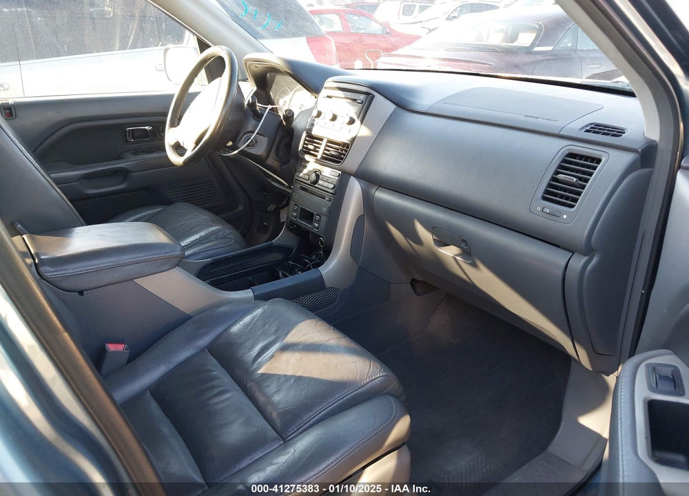 2006 HONDA PILOT EX-L VIN: 5FNYF28626B048602