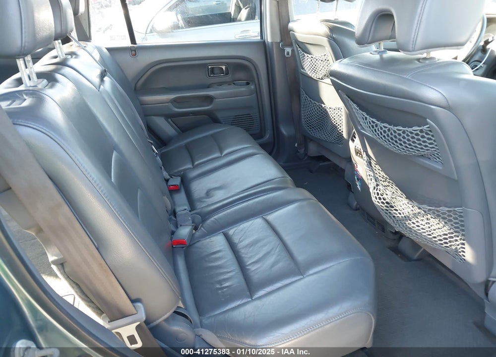 2006 HONDA PILOT EX-L VIN: 5FNYF28626B048602