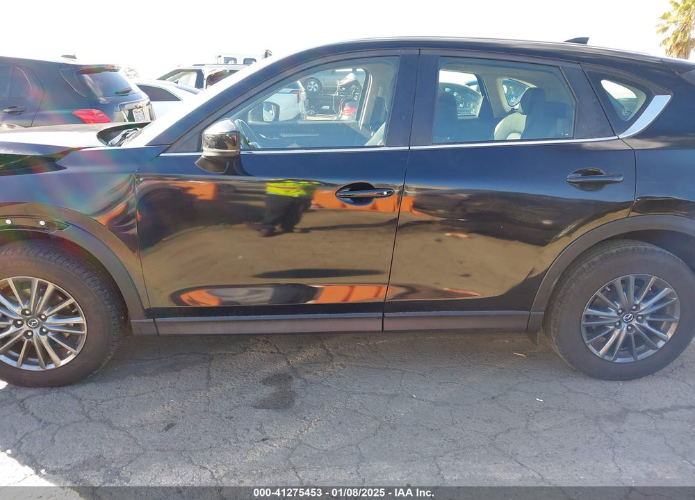 2018 MAZDA CX-5 SPORT VIN: JM3KFBBM4J0423949
