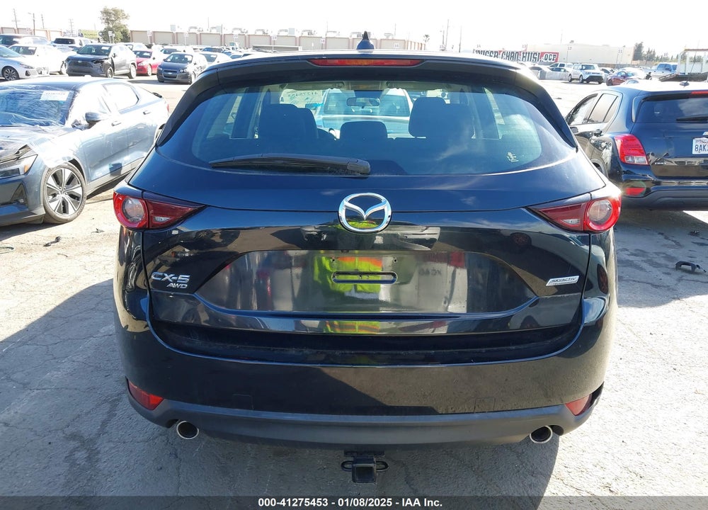 2018 MAZDA CX-5 SPORT VIN: JM3KFBBM4J0423949