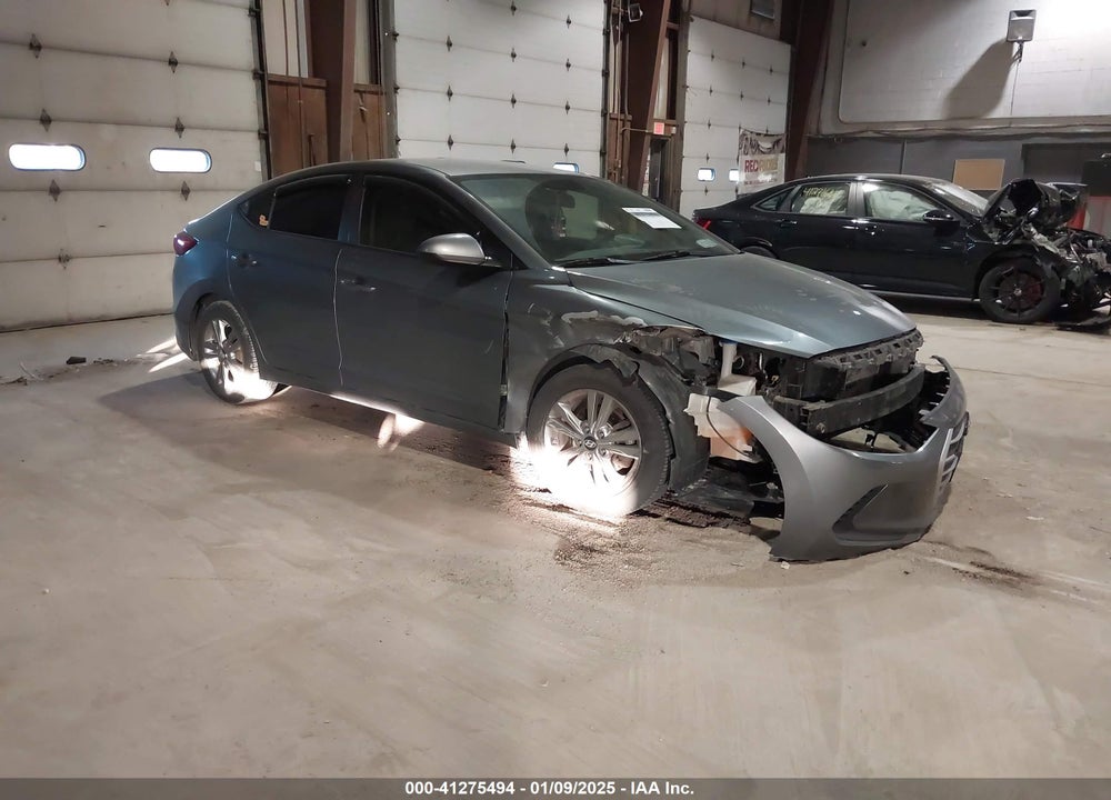 2017 HYUNDAI ELANTRA SE VIN: KMHD84LF0HU207344