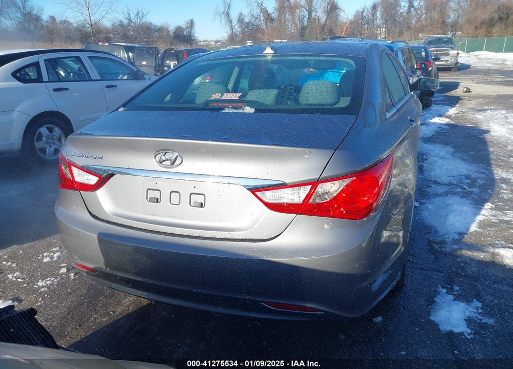 2011 HYUNDAI SONATA VIN: 5NPEB4AC5BH299295