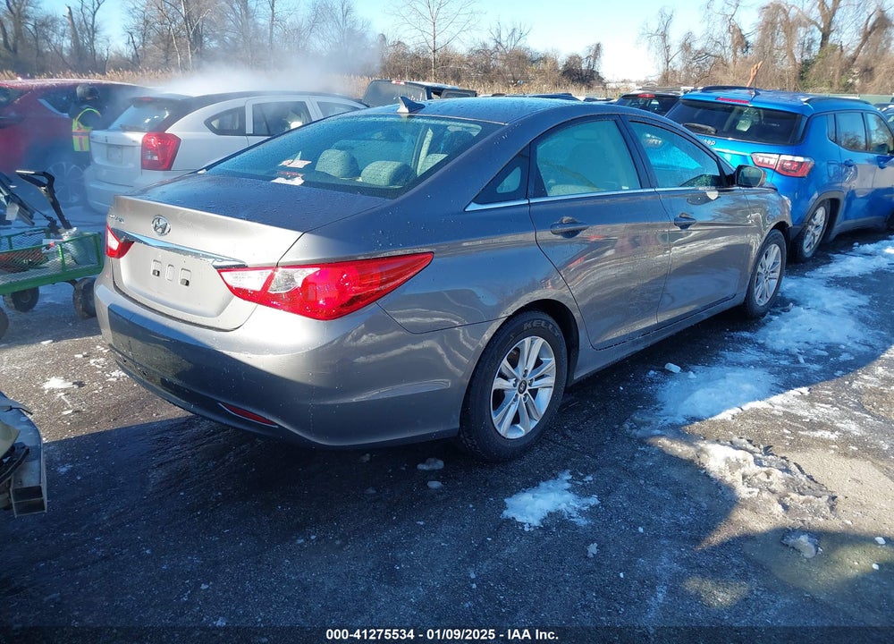 2011 HYUNDAI SONATA VIN: 5NPEB4AC5BH299295