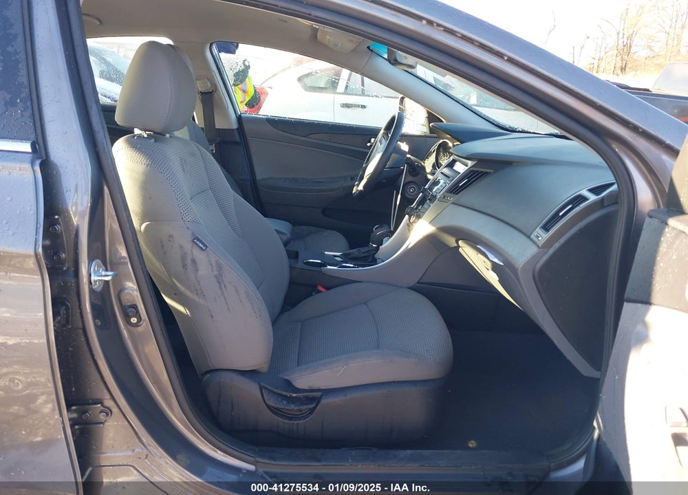 2011 HYUNDAI SONATA VIN: 5NPEB4AC5BH299295