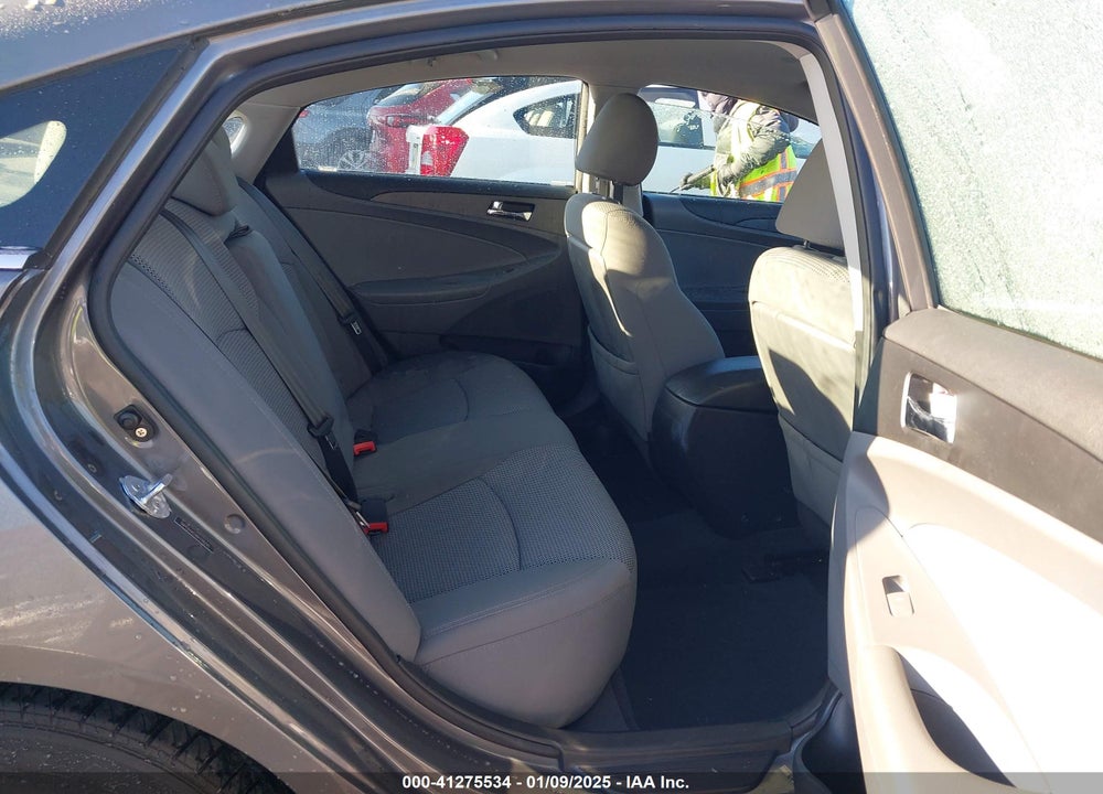 2011 HYUNDAI SONATA VIN: 5NPEB4AC5BH299295