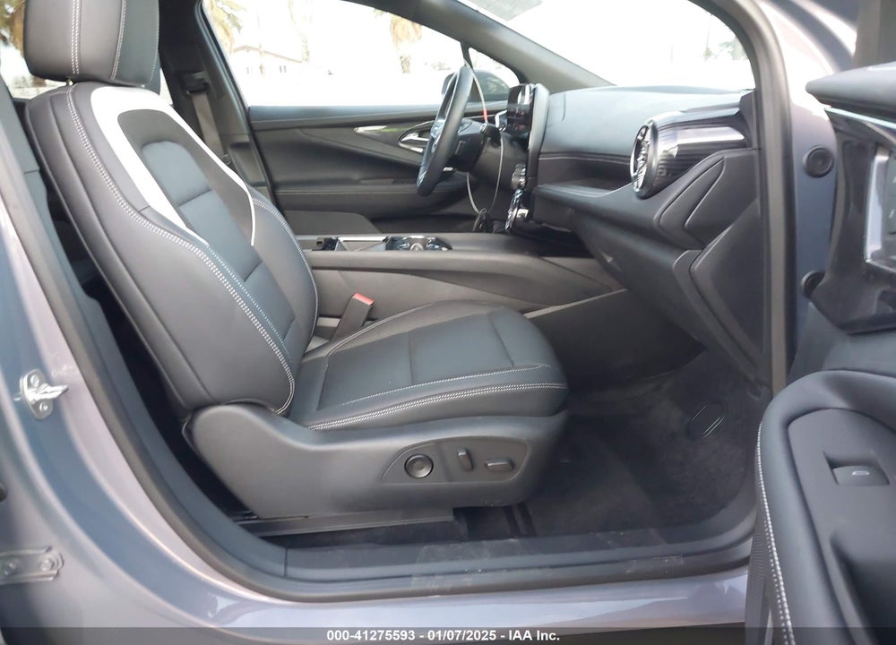 2024 CHEVROLET BLAZER EV EAWD 2LT VIN: 3GNKDBRJ4RS217410
