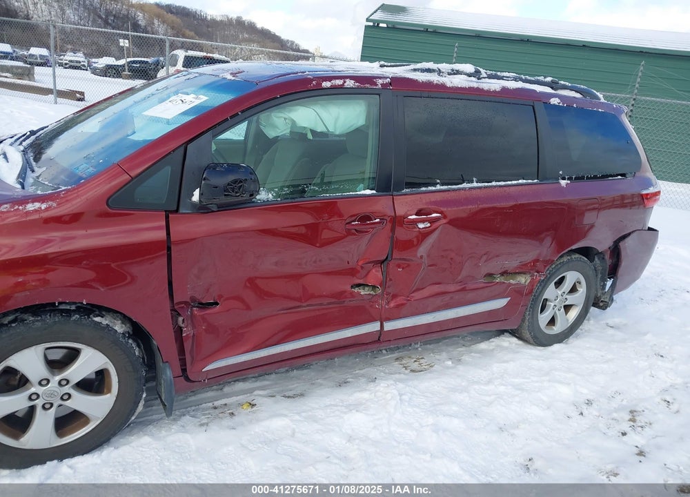 2015 TOYOTA SIENNA LE 8 PASSENGER VIN: 5TDKK3DCXFS630137