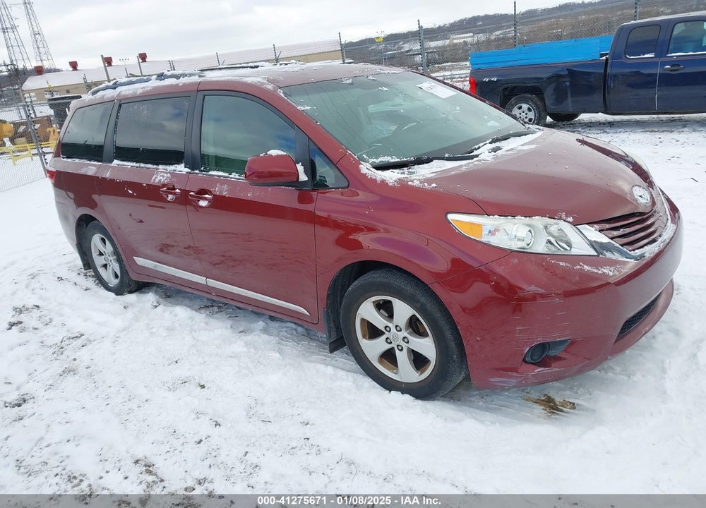 2015 TOYOTA SIENNA LE 8 PASSENGER VIN: 5TDKK3DCXFS630137