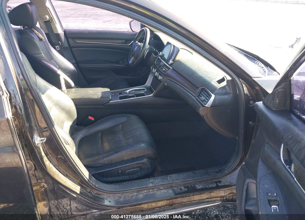 2018 HONDA ACCORD HYBRID VIN: 1HGCV3F53JA013129