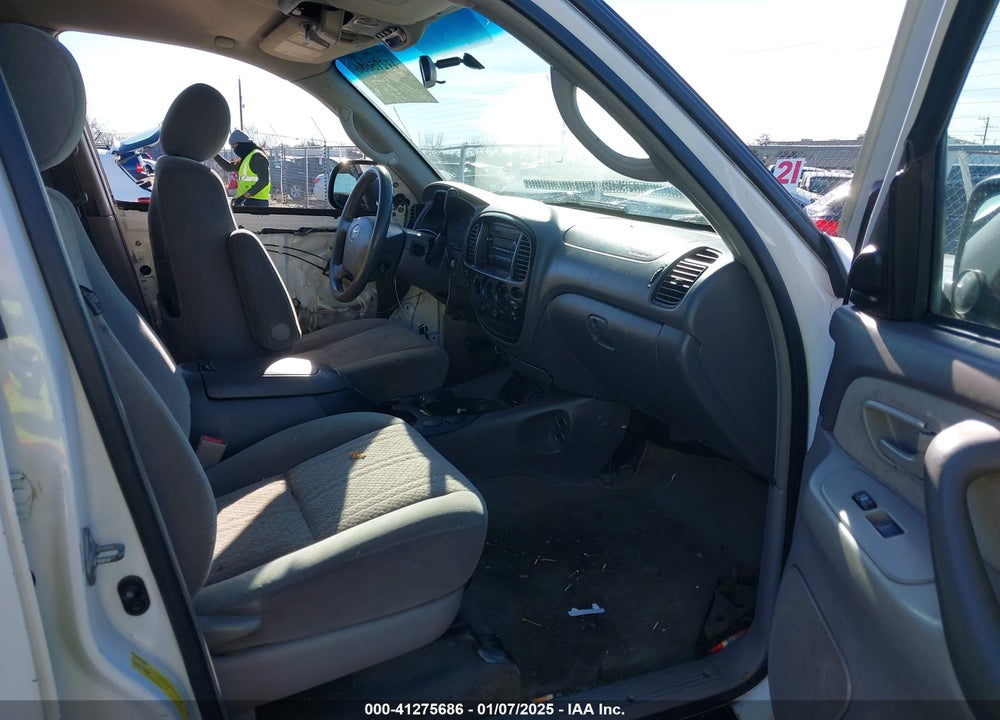2005 TOYOTA TUNDRA SR5 V8 VIN: 5TBET34115S472531