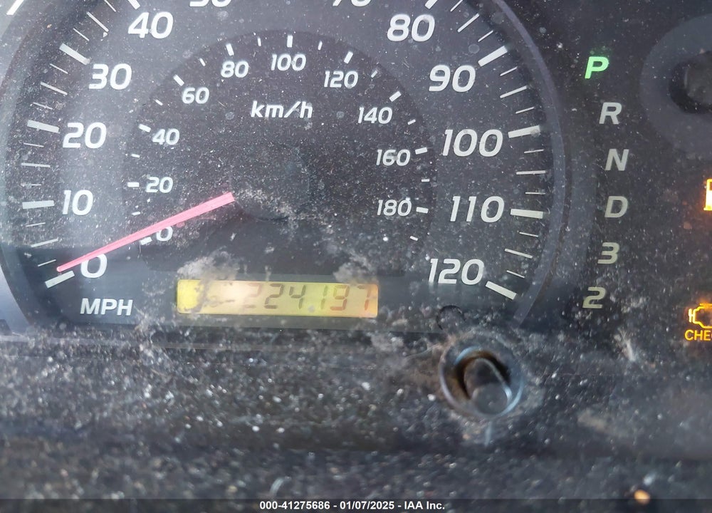 2005 TOYOTA TUNDRA SR5 V8 VIN: 5TBET34115S472531