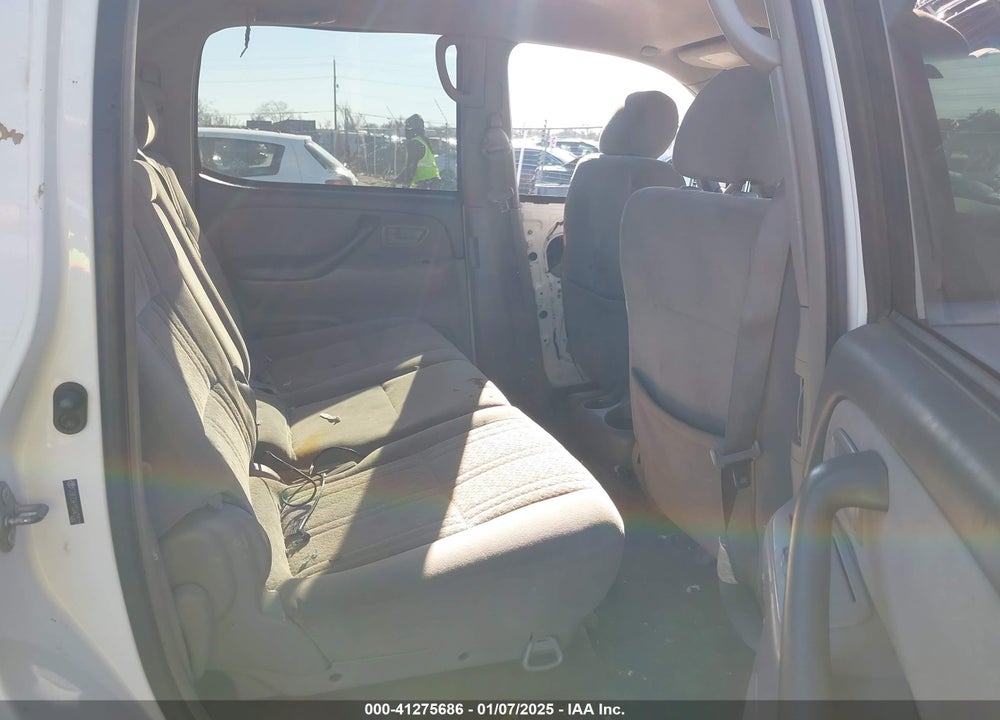 2005 TOYOTA TUNDRA SR5 V8 VIN: 5TBET34115S472531