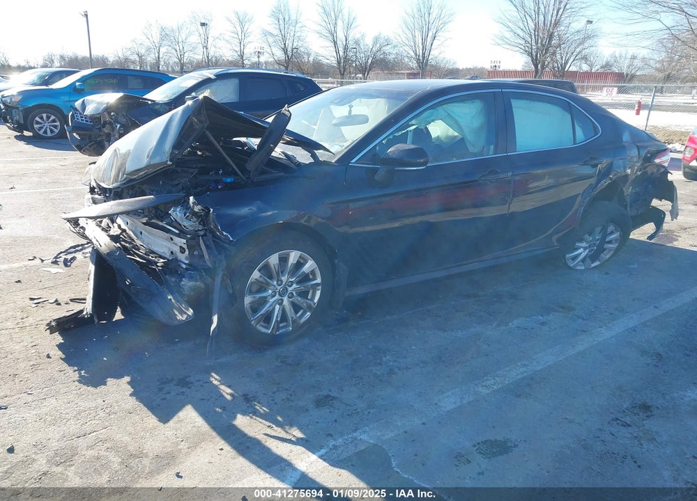 2018 TOYOTA CAMRY VIN: 4T1B11HK4JU640462