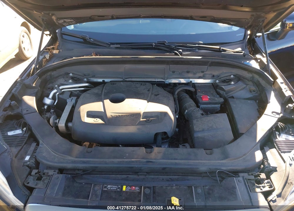 2018 VOLVO XC60 VIN: YV4A22RK2J1046646