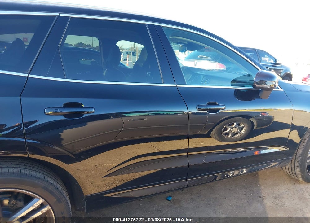 2018 VOLVO XC60 VIN: YV4A22RK2J1046646