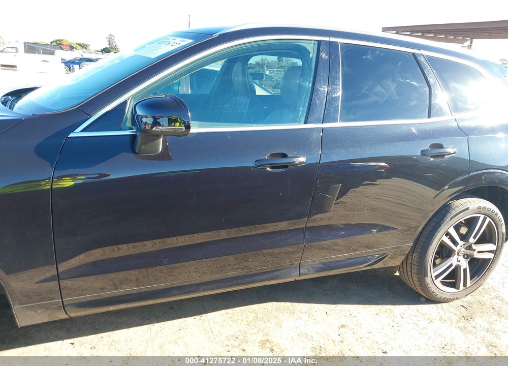2018 VOLVO XC60 VIN: YV4A22RK2J1046646