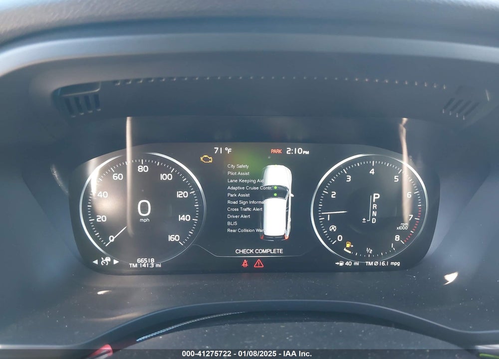 2018 VOLVO XC60 VIN: YV4A22RK2J1046646