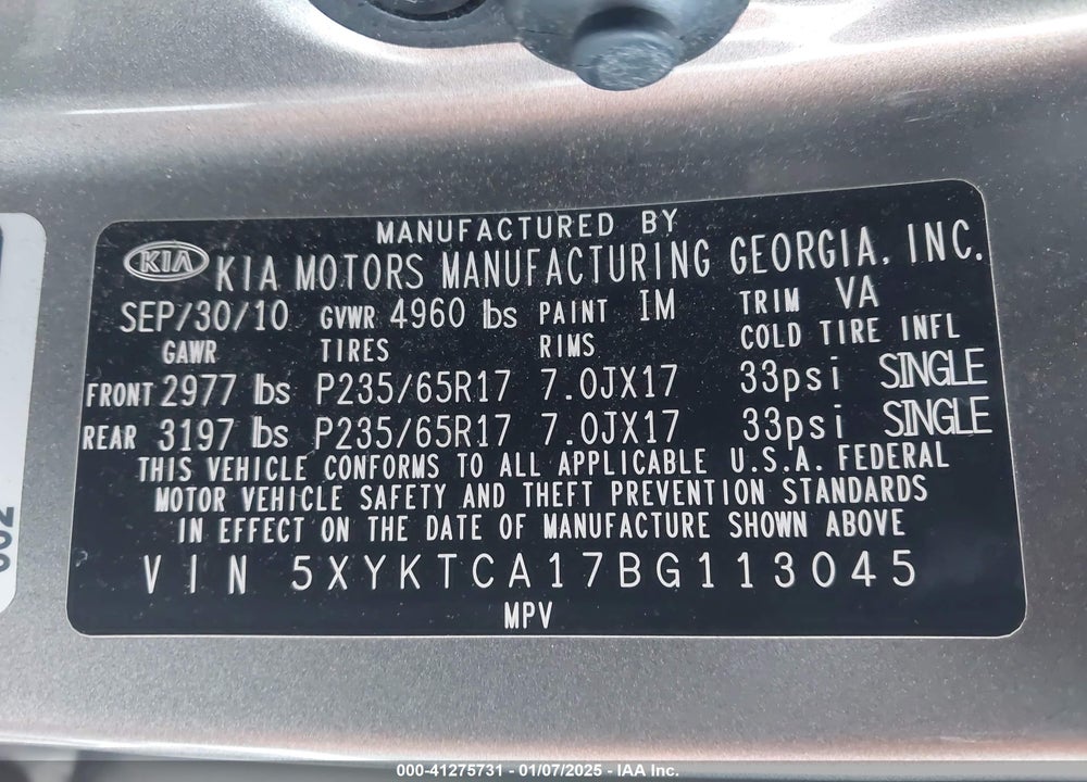 2011 KIA SORENTO LX VIN: 5XYKTCA17BG113045