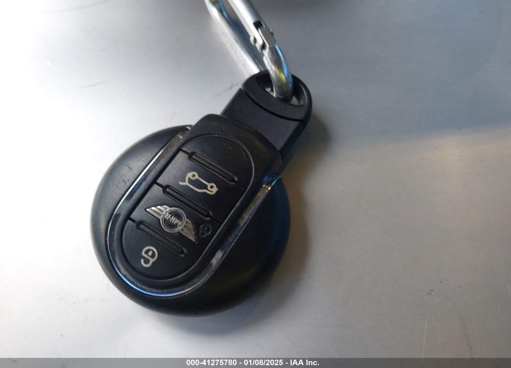 2024 MINI SE HARDTOP VIN: WMW13DJ07R2U39440