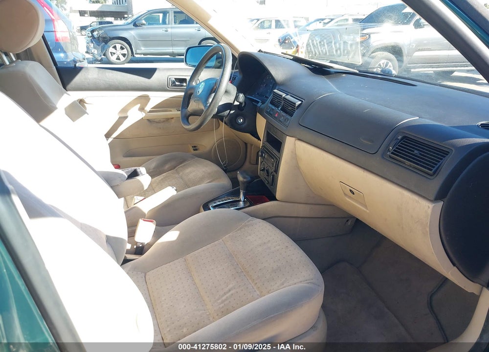 2000 VOLKSWAGEN GOLF GLS VIN: WVWGC21J6YW657113