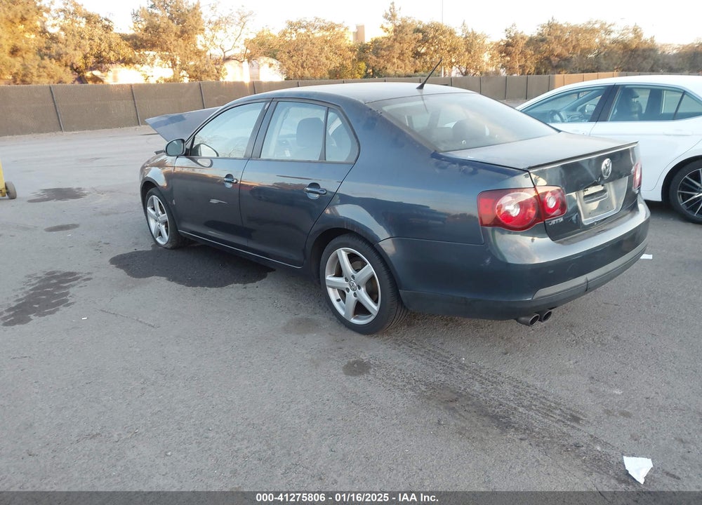 2010 VOLKSWAGEN JETTA LIMITED EDITION VIN: 3VWRZ7AJ1AM153298