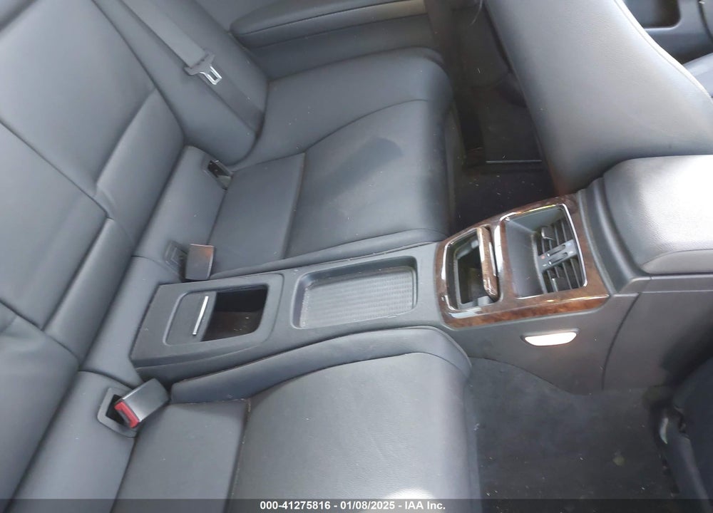 2010 BMW 328I XDRIVE VIN: WBAWV5C54AP098486