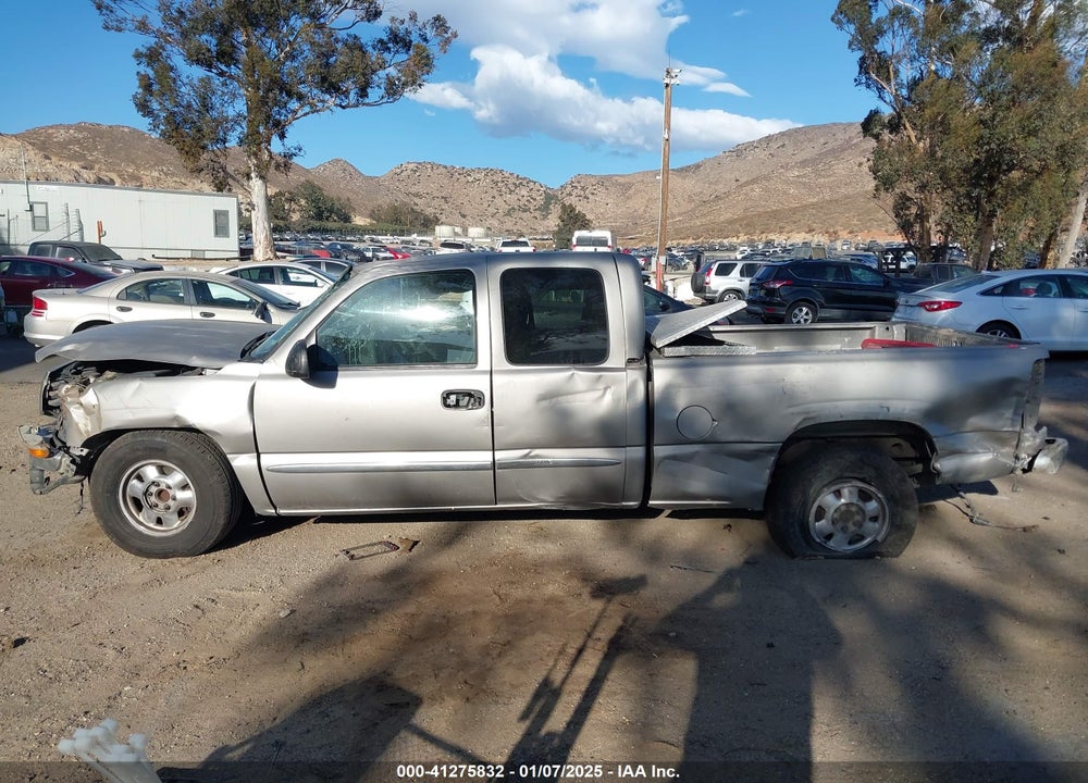 2003 GMC SIERRA 1500 SLE VIN: 2GTEC19V431136884