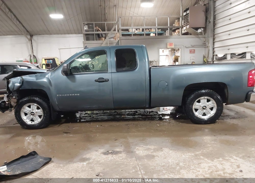2007 CHEVROLET SILVERADO 1500 LT1 VIN: 1GCEK19007Z636903