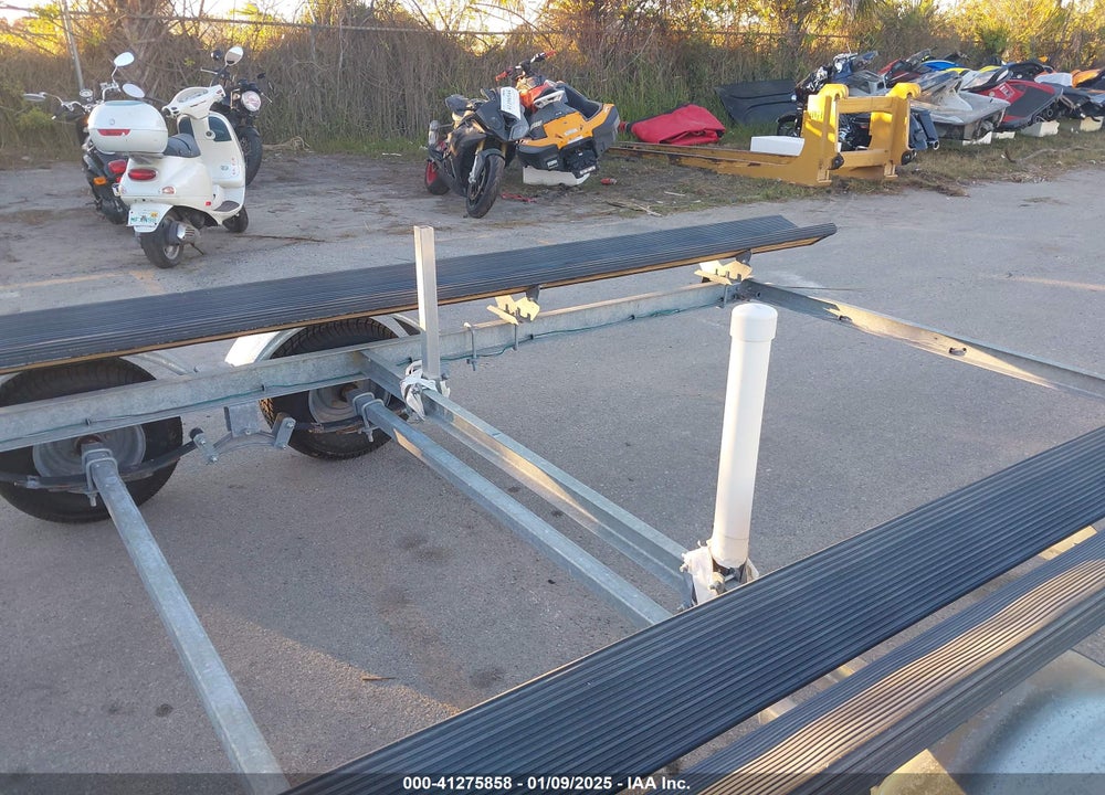 2023 CONTINENTAL BOAT TRAILER VIN: 1ZJBB2423PC050215