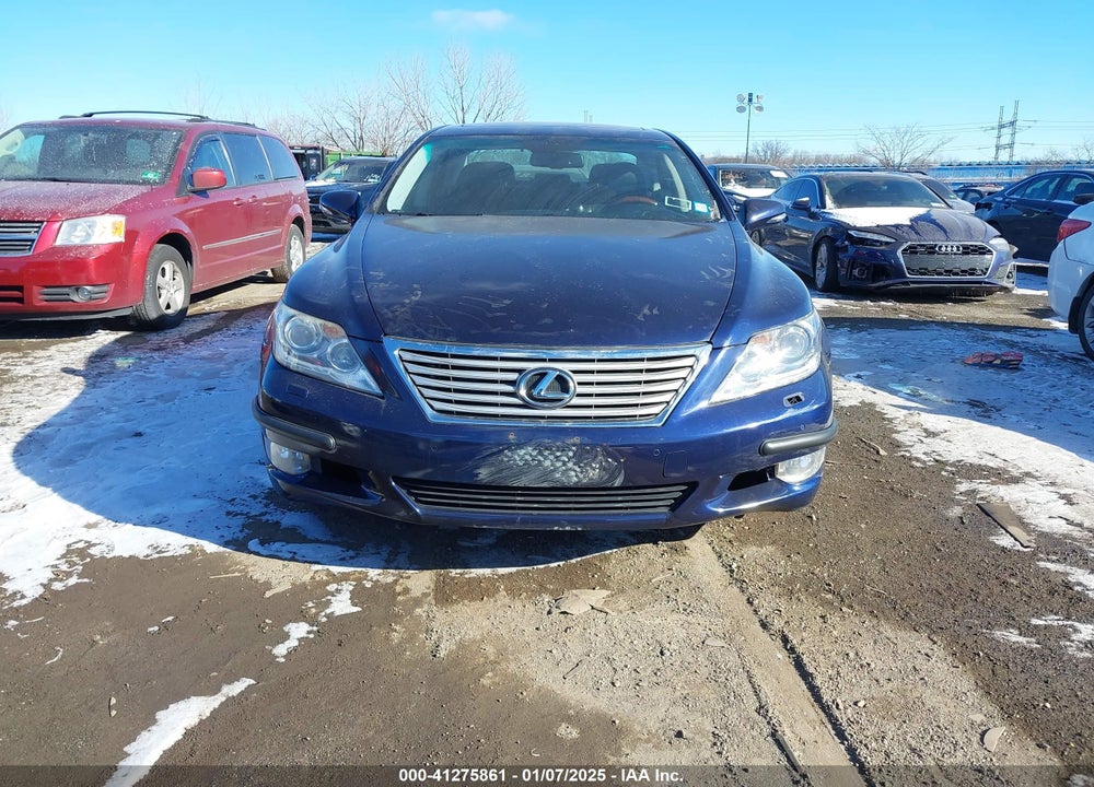 2011 LEXUS LS 460 VIN: JTHCL5EF5B5012017