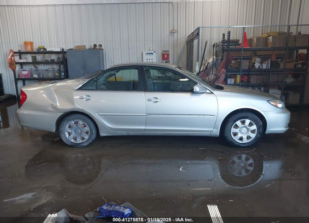 2004 TOYOTA CAMRY LE VIN: JTDBE32K940302029