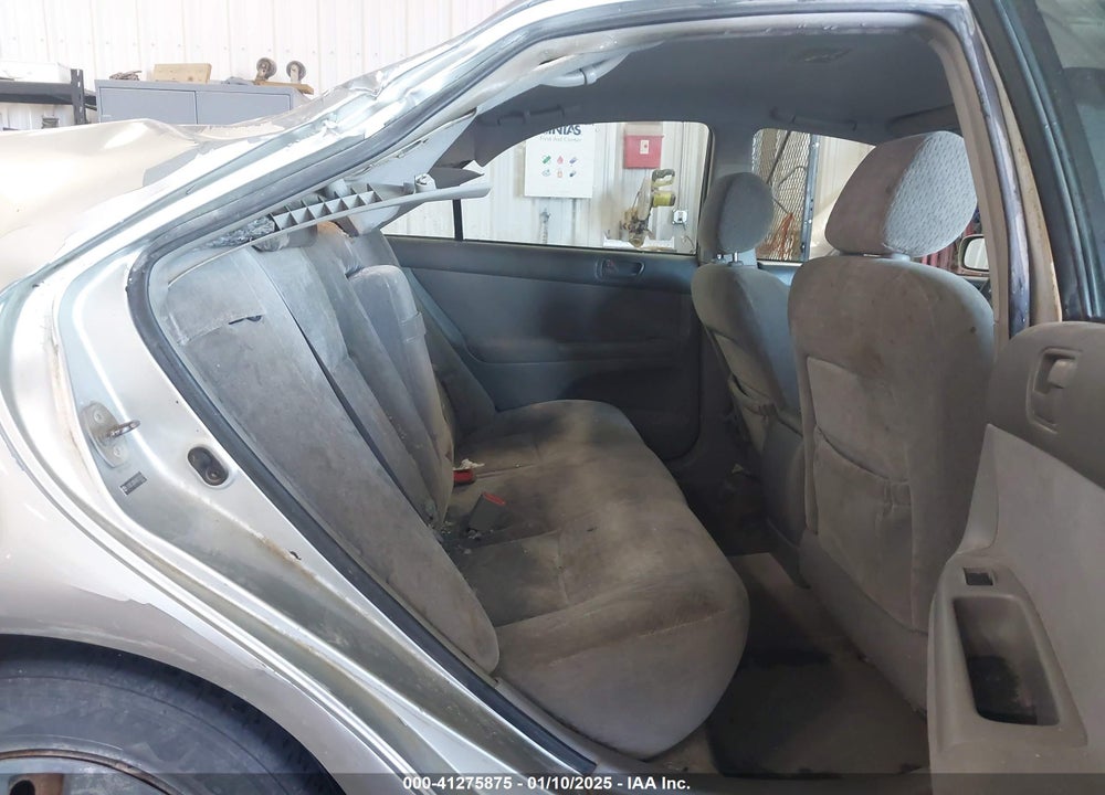 2004 TOYOTA CAMRY LE VIN: JTDBE32K940302029
